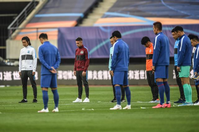 现代足球高手论剑 胜败就在一个指尖